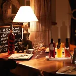 Hotel Logis Hotel Restaurant La Barguillere Saint-Pierre-de-Riviere