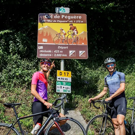 Logis Restaurant La Barguillere Saint-Pierre-de-Rivière