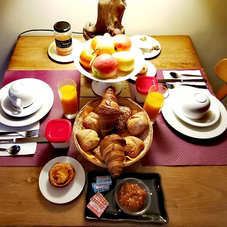 Logis Restaurant La Barguillere 2*