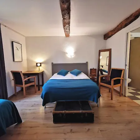 Hotel Logis Hotel Restaurant La Barguillere Saint-Pierre-de-Riviere