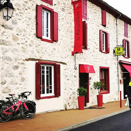 Hotel Logis Hotel Restaurant La Barguillere 2*