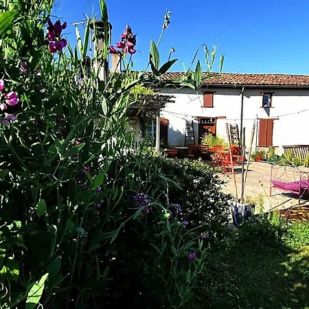 Logis Restaurant La Barguillere 2* Saint-Pierre-de-Riviere