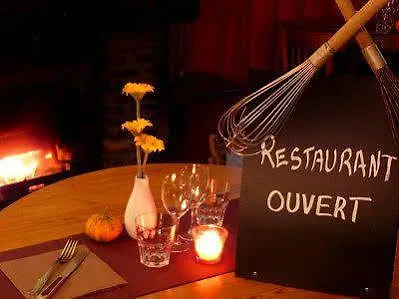 Logis Hotel Restaurant La Barguillere Hotel 2*